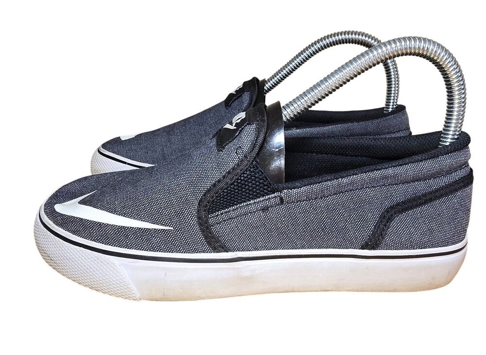 Nike Toki Low Black and White Canvas Slip Ons, size Youth 5 Womens Size 7